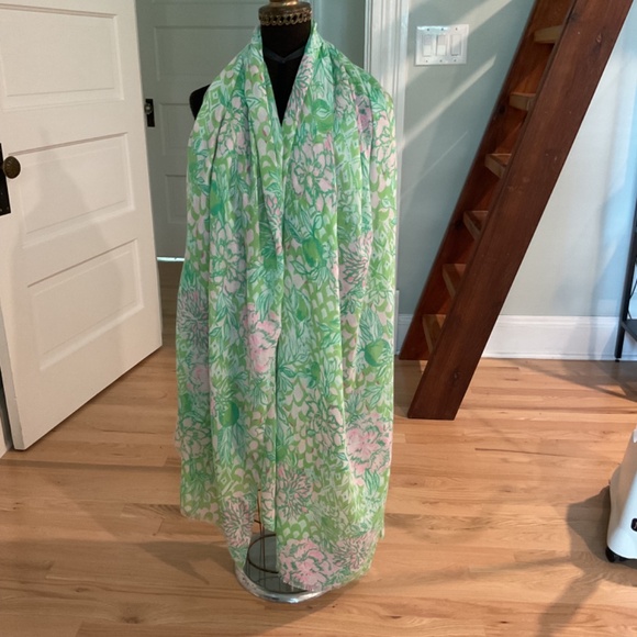 Lilly Pulitzer Wrap - Picture 3 of 4